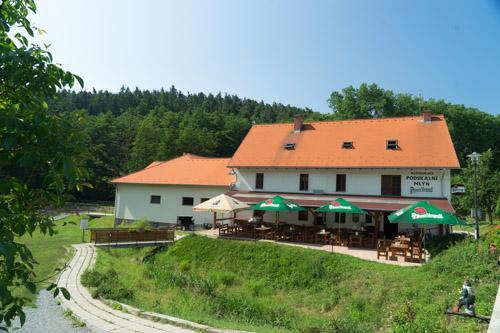 Hotel Podskalni Mlyn Ostopovice Exterior foto